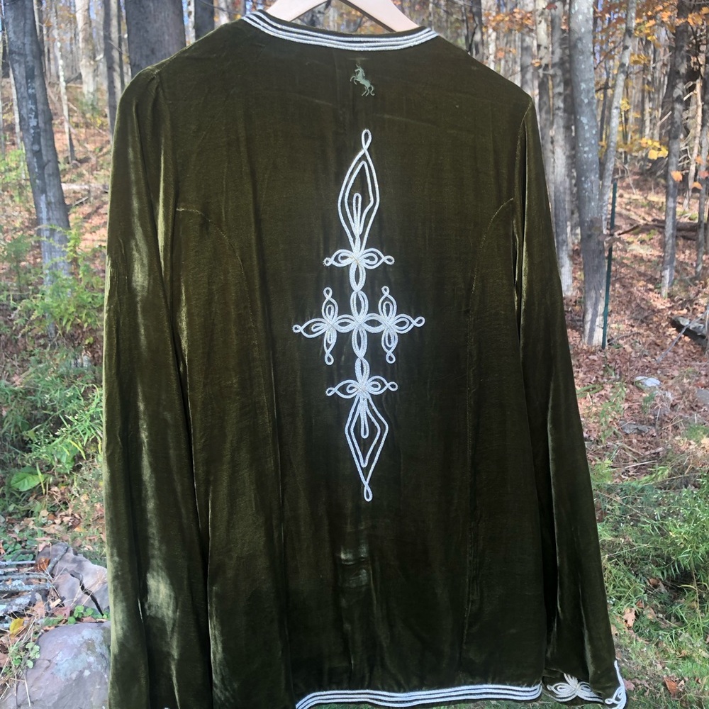 Green Velvet Jacket with White Embroidery - Picture 10 of 11
